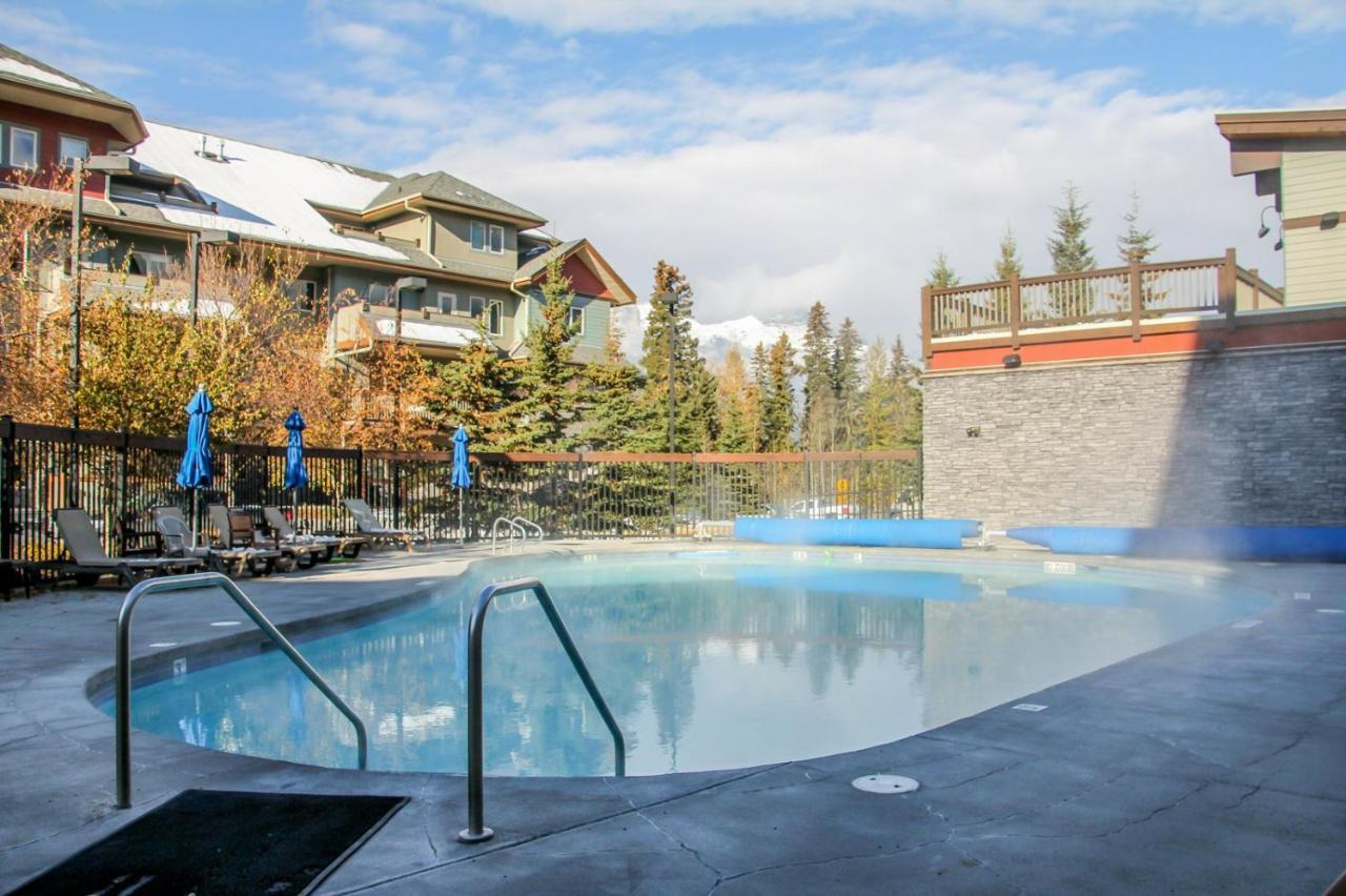 Apartmán Spectacular Mountain View Corner Unit Pool Hot Tub Park Pass Canmore Exteriér fotografie