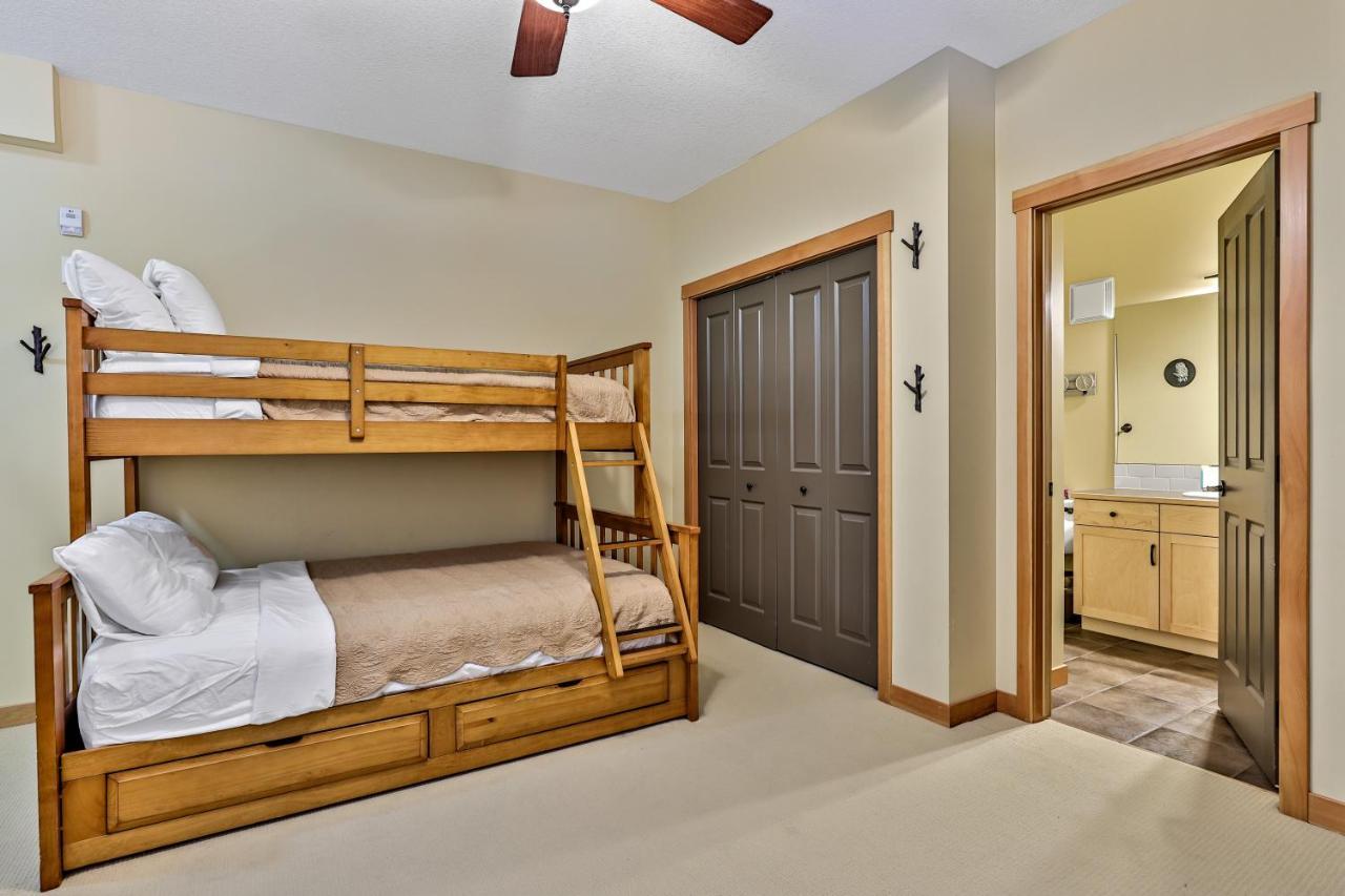 Apartmán Spectacular Mountain View Corner Unit Pool Hot Tub Park Pass Canmore Exteriér fotografie